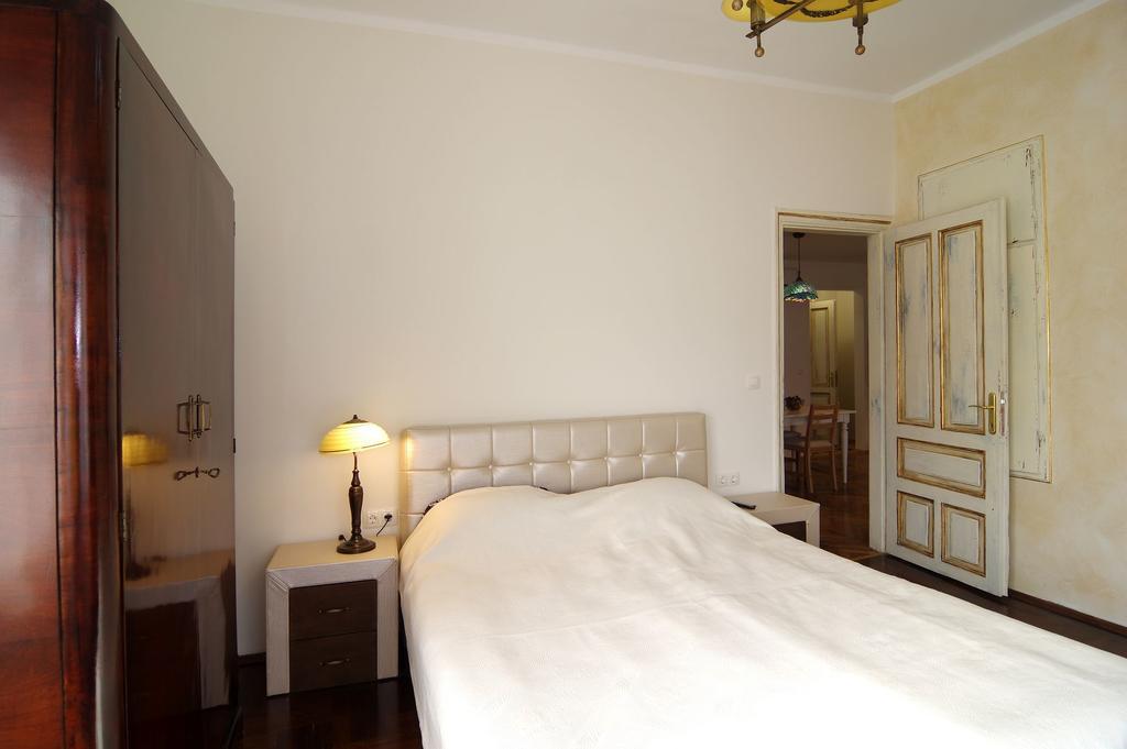 בורגאס Art Guesthouse Vintage מראה חיצוני תמונה