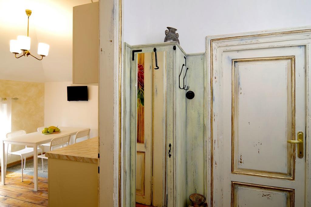 בורגאס Art Guesthouse Vintage מראה חיצוני תמונה